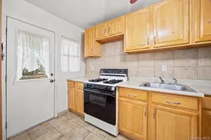 20-05 26th St, Astoria, NY 11105 - Photo 8