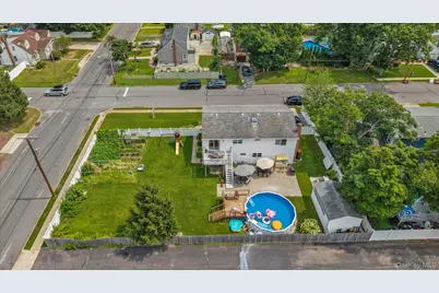 583 N Erie Avenue, Lindenhurst, NY 11757 - Photo 28