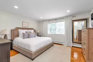 583 N Erie Ave, Lindenhurst, NY 11757 - Photo 14