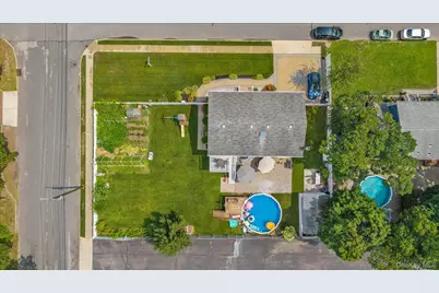 583 N Erie Avenue, Lindenhurst, NY 11757 - Photo 30