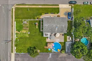583 N Erie Ave, Lindenhurst, NY 11757 - Photo 30