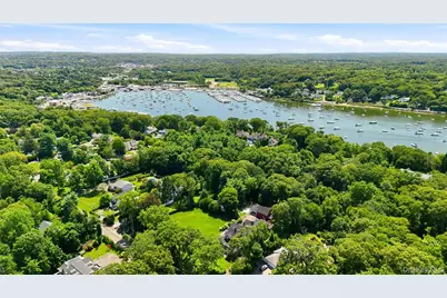 2 Kaiser Hill Road, Huntington, NY 11743 - Photo 32