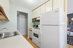 297 Merrick Rd, Amityville, NY 11701 - Photo 10