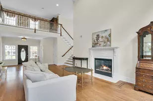 7 Dorm Ct, East Setauket, NY 11733 - Photo 10