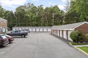 74 Edwards St, Roslyn Heights, NY 11577 - Photo 14