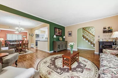 166 Beech Street, Floral Park, NY 11001 - Photo 6