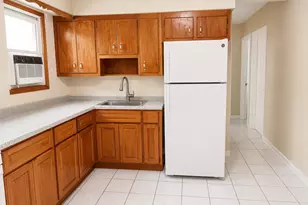29 Julian Pl, Island Park, NY 11558 - Photo 4