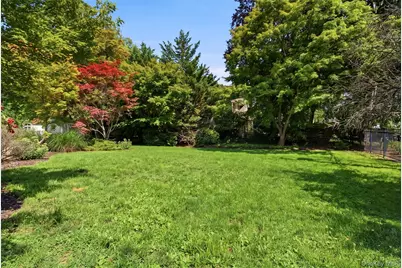 11 Grace Lane, Huntington, NY 11743 - Photo 28