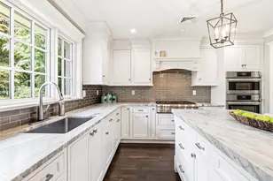 278 Stewart Ave, Garden City, NY 11530 - Photo 12