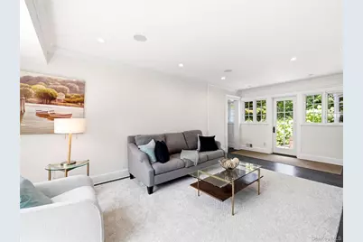 278 Stewart Avenue, Garden City, NY 11530 - Photo 8