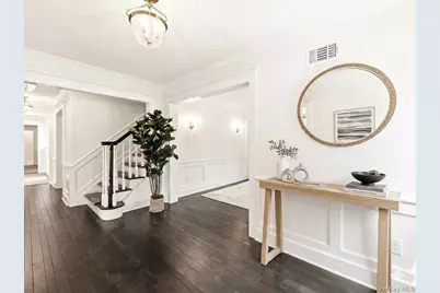 278 Stewart Avenue, Garden City, NY 11530 - Photo 4