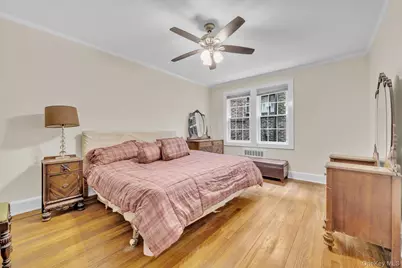 35-05 167th Street #15, Flushing, NY 11358 - Photo 10