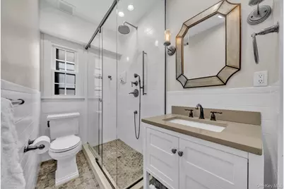 35-05 167th Street #15, Flushing, NY 11358 - Photo 8