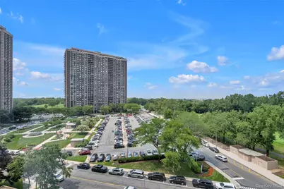 271-10 Grand Central Parkway #9F, Floral Park, NY 11005 - Photo 26