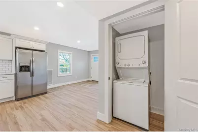 134 Ralph Avenue, Babylon, NY 11702 - Photo 6