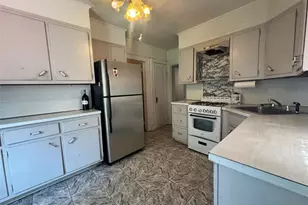 104-29 37th Dr, Corona, NY 11368 - Photo 14