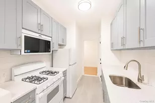 2925 Matthews Ave, Bronx, NY 10467 - Photo 16