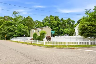 14 Nevada Rd, West Babylon, NY 11704 - Photo 14