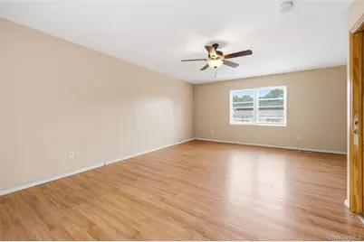 14 Nevada Road, West Babylon, NY 11704 - Photo 10