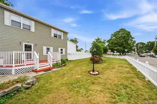 14 Nevada Rd, West Babylon, NY 11704 - Photo 16