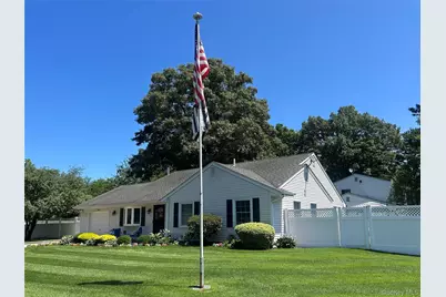 19 Sandpiper Lane, Coram, NY 11727 - Photo 1