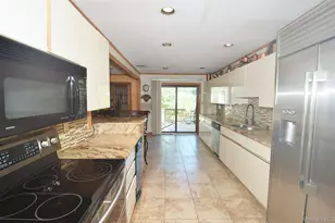 29 Ivy Hill Dr, Smithtown, NY 11787 - Photo 8
