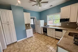 42 Bella Vista Ave, Glen Head, NY 11542 - Photo 2