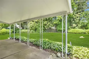 83 Knickerbocker Rd, Plainview, NY 11803 - Photo 24