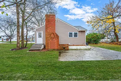 1316 6th Street, West Babylon, NY 11704 - Photo 4