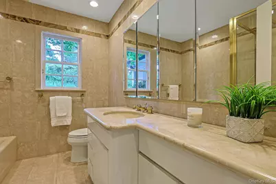 44 Ramona Court, New Rochelle, NY 10804 - Photo 16