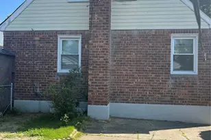 89-10 221st Pl, Queens Village, NY 11427 - Photo 14