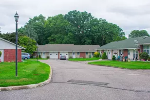 179 Ventry Ct, Ridge, NY 11961 - Photo 32