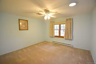 179 Ventry Ct, Ridge, NY 11961 - Photo 18