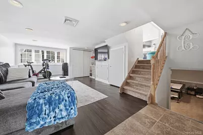 422 Park Lane, Massapequa Park, NY 11762 - Photo 16