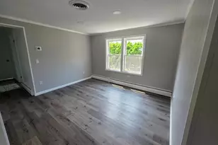 309-15 Fanning Blvd, Riverhead, NY 11901 - Photo 14