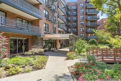 87-10 51 #1, Elmhurst, NY 11373 - Photo 4