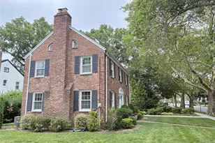 8 Orchid St, Floral Park, NY 11001 - Photo 20