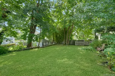 162 Woodland Avenue, New Rochelle, NY 10805 - Photo 28