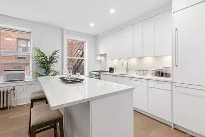 148-09 Northern Boulevard #1J, Flushing, NY 11354 - Photo 4