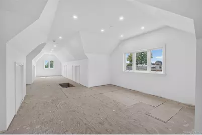 13-03 125th Street, College Point, NY 11356 - Photo 28