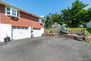 38 W Taconic Rd, Wappingers Falls, NY 12590 - Photo 4