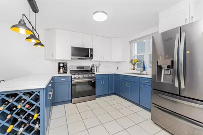 426 Calhoun Avenue, Bronx, NY 10465 - Photo 10