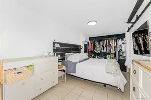 426 Calhoun Ave, Bronx, NY 10465 - Photo 6