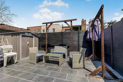 426 Calhoun Avenue, Bronx, NY 10465 - Photo 4