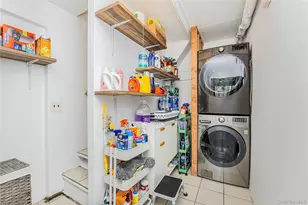 426 Calhoun Ave, Bronx, NY 10465 - Photo 8