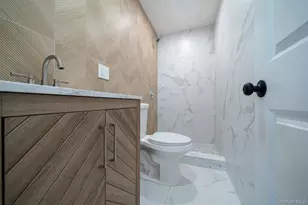 70-36 70th St, Glendale, NY 11385 - Photo 20