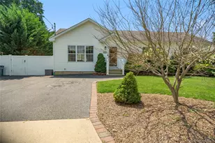438 Richmond Blvd, Ronkonkoma, NY 11779 - Photo 32