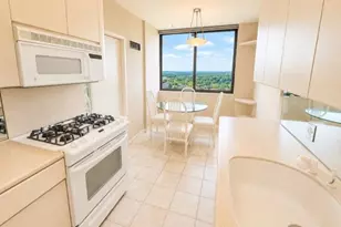 269-10 Grand Central Pkwy, Floral Park, NY 11005 - Photo 10