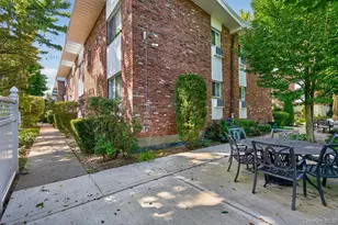 200 Lexington, Oyster Bay, NY 11771 - Photo 22