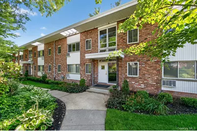 200 Lexington #1F, Oyster Bay, NY 11771 - Photo 1